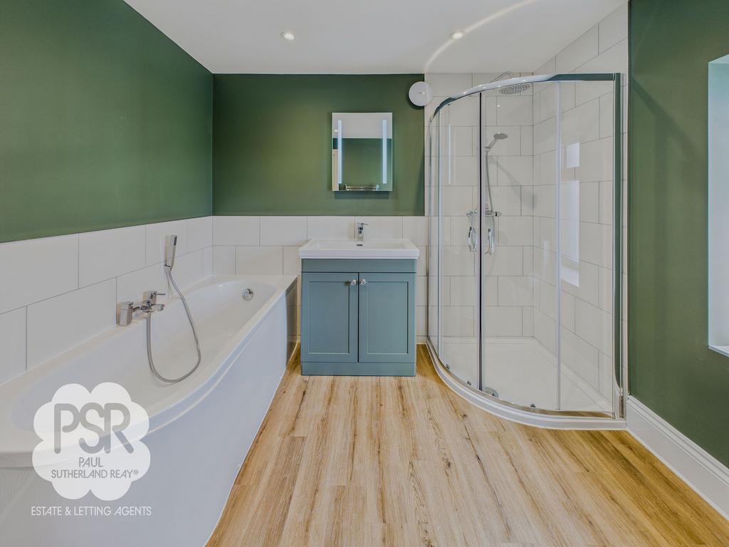 Main Bathroom