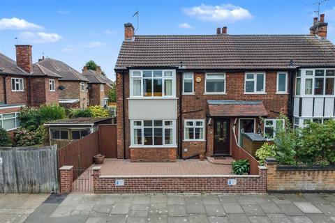 3 bedroom semi-detached house for sale, Lily Grove, Beeston Rylands, Nottingham