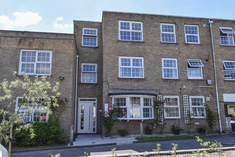 undefined, Grosvenor Mews, Southampton Road, Lymington, SO41