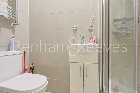 undefined, Uneeda Drive, Greenford UB6