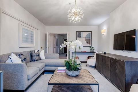 4 bedroom flat to rent, Park Road, London NW8