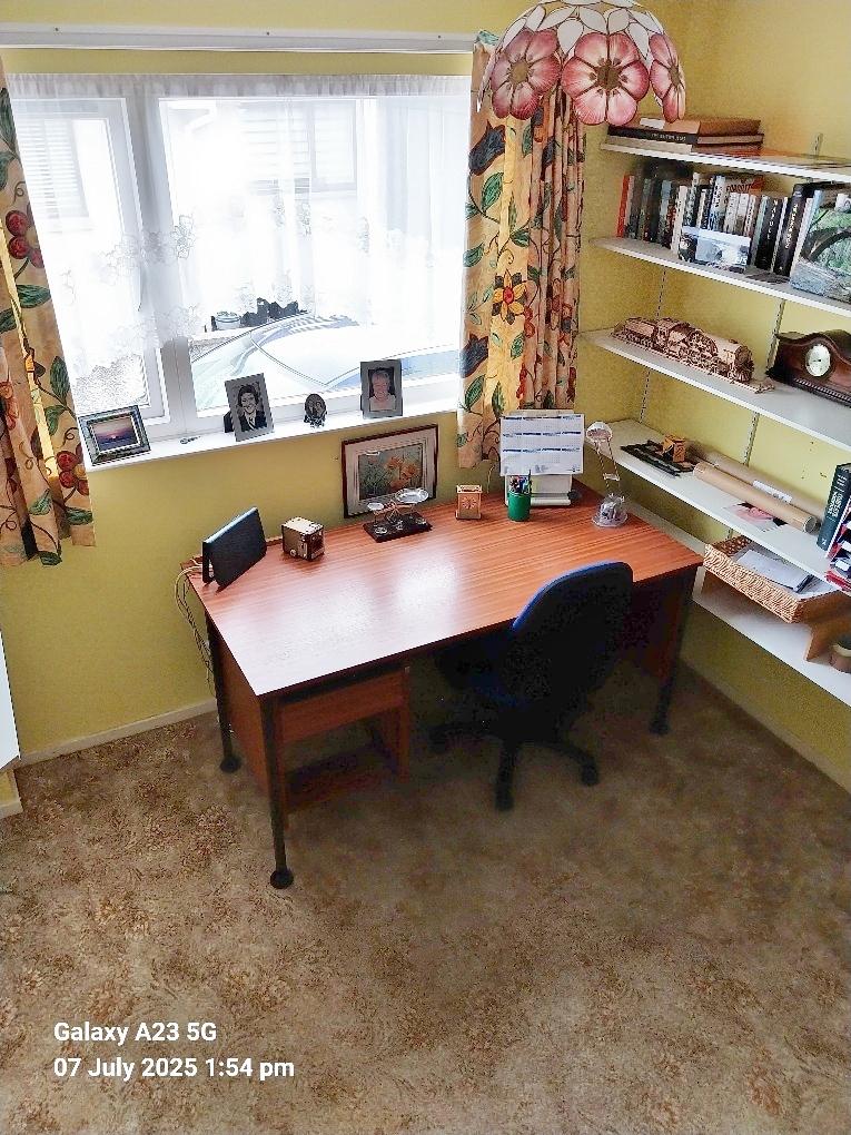 Office/bedroom 3