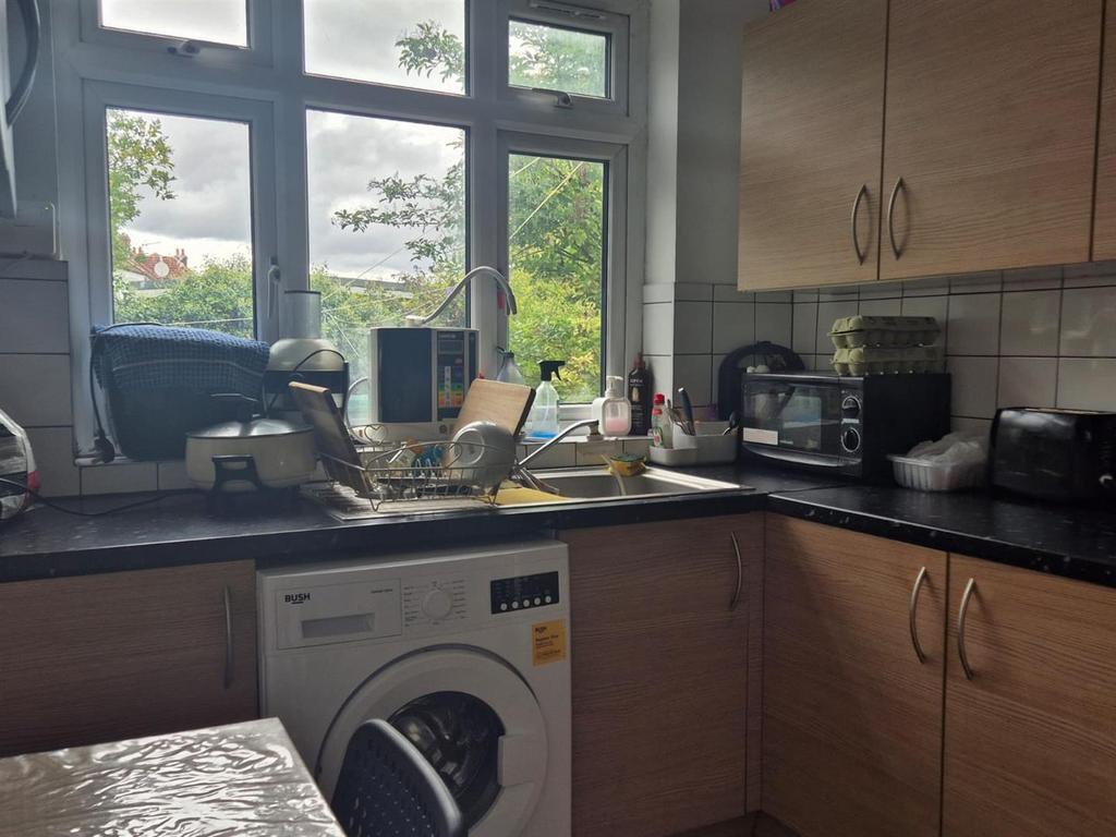 Kitchen....jpg