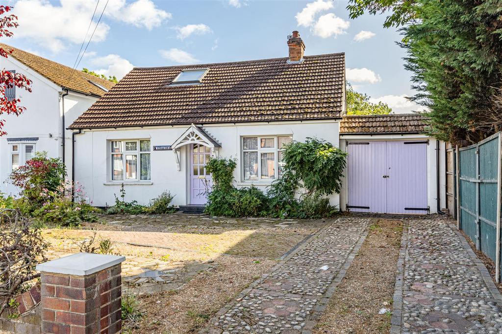 358 Molesey Road, KT12 3 PG - 24.jpg
