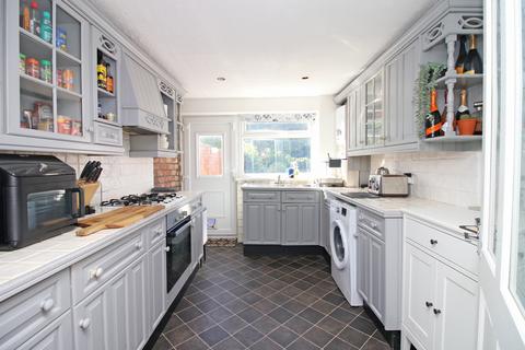 3 bedroom semi-detached house for sale, Moorfield Avenue, Poulton-le-Fylde, FY6