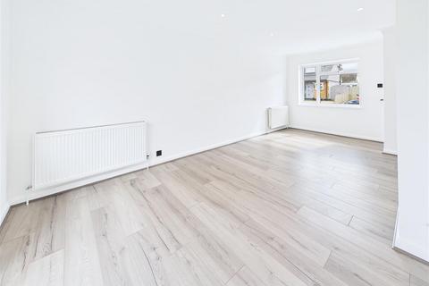 3 bedroom chalet for sale, Greenways, Benfleet