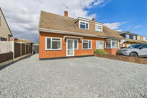 3 bedroom chalet for sale, Greenways, Benfleet