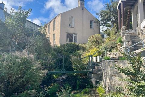 undefined, Moelfre