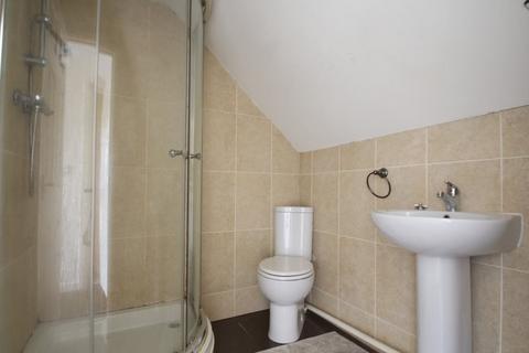 3 bedroom semi-detached house to rent, Parkes Hall Road, Dudley, West Midlands