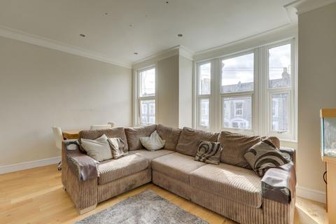 2 bedroom flat for sale, Theodore Road, Hither Green, SE13