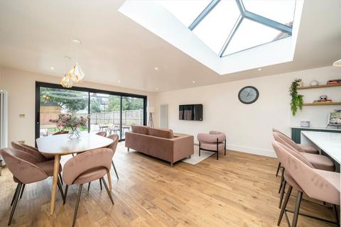 4 bedroom semi-detached house for sale, Murray Road, London W5