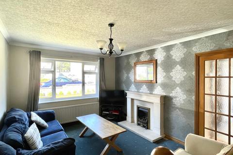 3 bedroom semi-detached bungalow for sale, Hayfield Avenue, Huddersfield, HD3