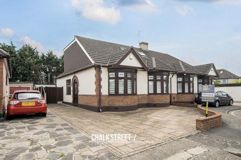 undefined, McIntosh Close, Romford, RM1