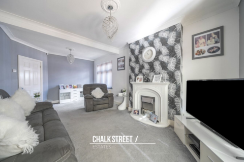 undefined, McIntosh Close, Romford, RM1