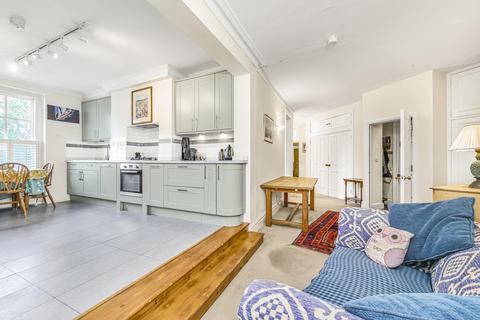 3 bedroom apartment for sale, Cambridge Road, London