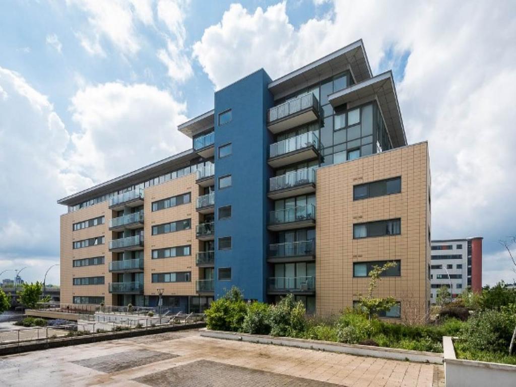 Fathom Court 503 - E