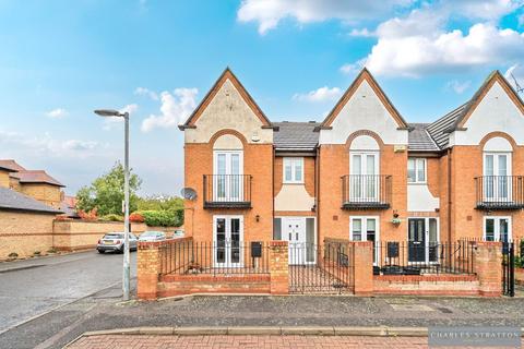 undefined, Landseer Close, Hornchurch