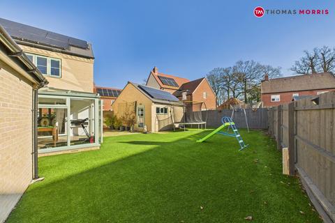 5 bedroom detached house for sale, Central Avenue, Huntingdon PE28