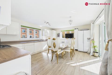 5 bedroom detached house for sale, Central Avenue, Huntingdon PE28
