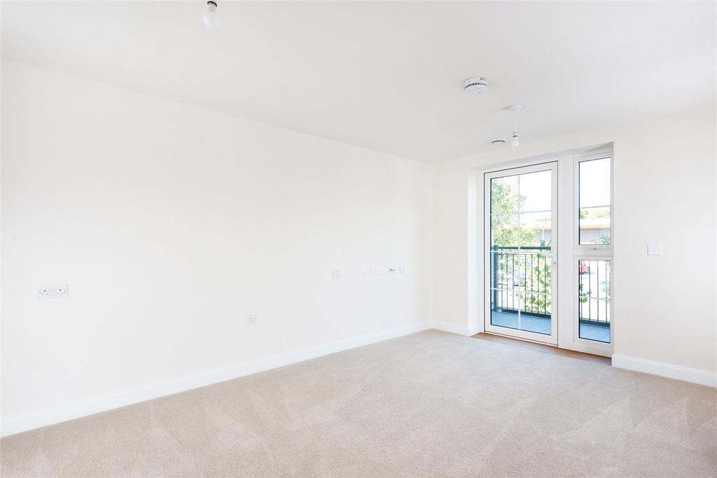 Sitting/Dining Room