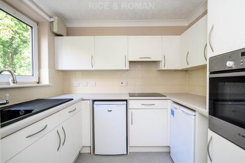 1 bedroom retirement property for sale, Ewell Road, Surbiton KT6