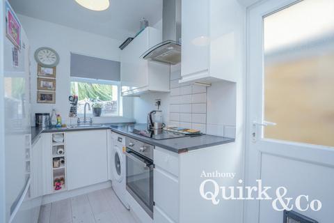 2 bedroom detached bungalow for sale, Thisselt Road, Canvey Island, SS8