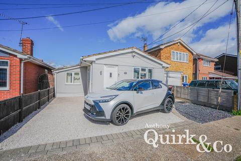 2 bedroom detached bungalow for sale, Thisselt Road, Canvey Island, SS8