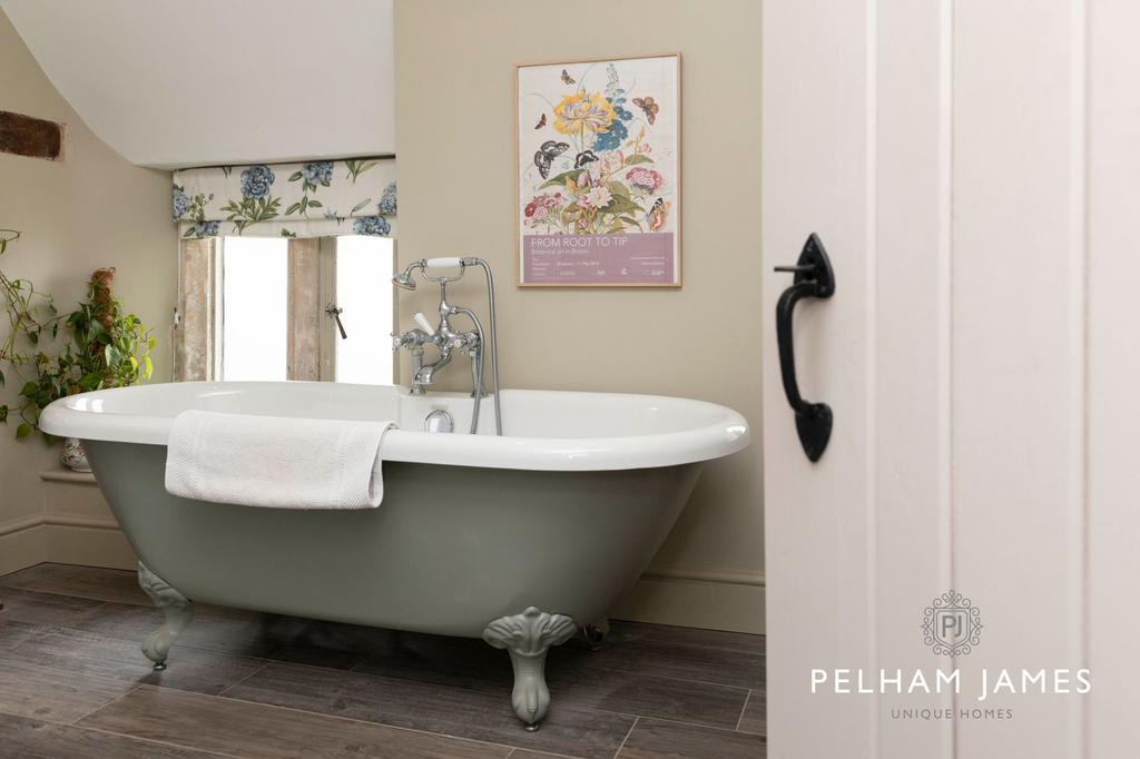 Bathroom, 20 High Street, Easton on the Hill