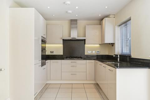 5 bedroom townhouse for sale, Culverhouse Way, Chesham HP5
