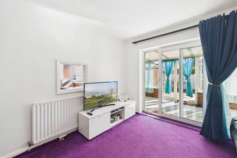 undefined, Horsham Road, Feltham, Middlesex, TW14