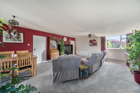 2 Elm Close, Saxilby, Lincoln, LN1 2QH