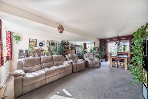 2 Elm Close, Saxilby, Lincoln, LN1 2QH