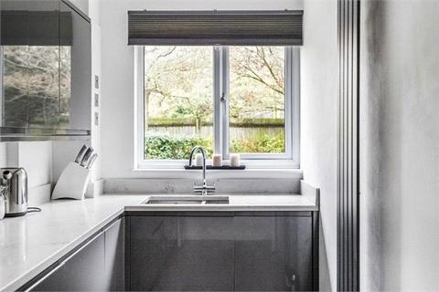 1 bedroom apartment for sale, Eyston Drive, WEYBRIDGE, Surrey, KT13