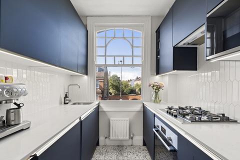 2 bedroom apartment for sale, Elmbourne Road, SW17