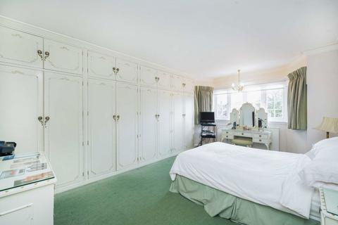 undefined, Downage, London NW4