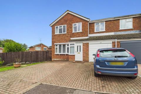 4 bedroom semi-detached house for sale, Hare Close, Buckingham