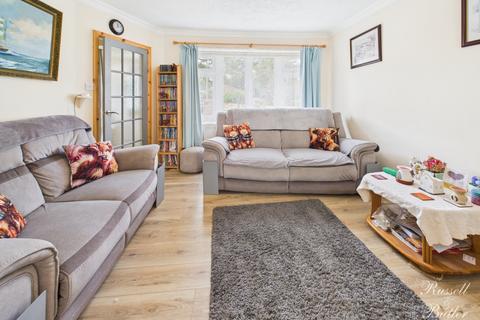4 bedroom semi-detached house for sale, Hare Close, Buckingham