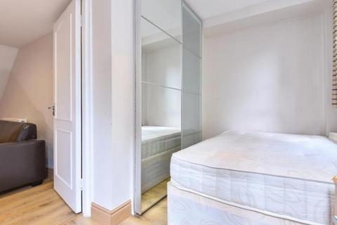 2 bedroom flat to rent, Trebovir Road, Earls Court SW5
