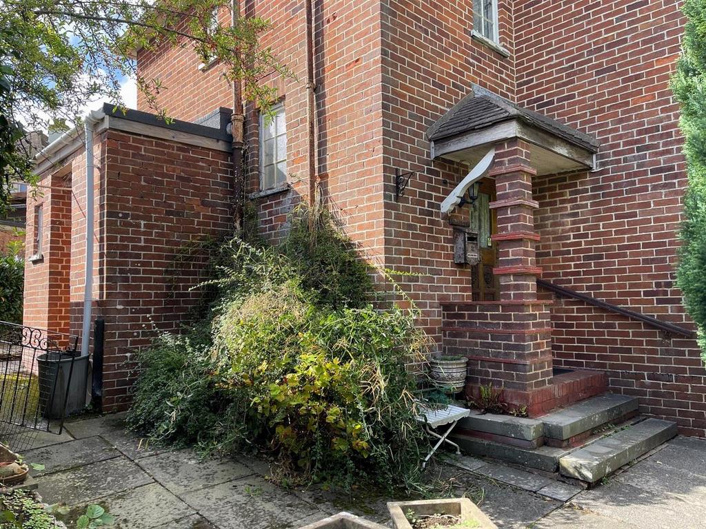 Side Garden Area