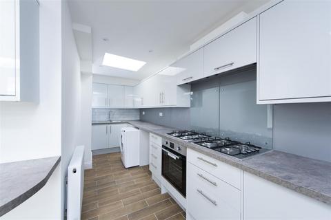 1 bedroom property to rent, Cavendish Avenue, Ruislip