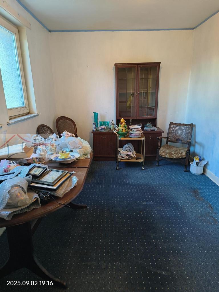 Bedroom 1a