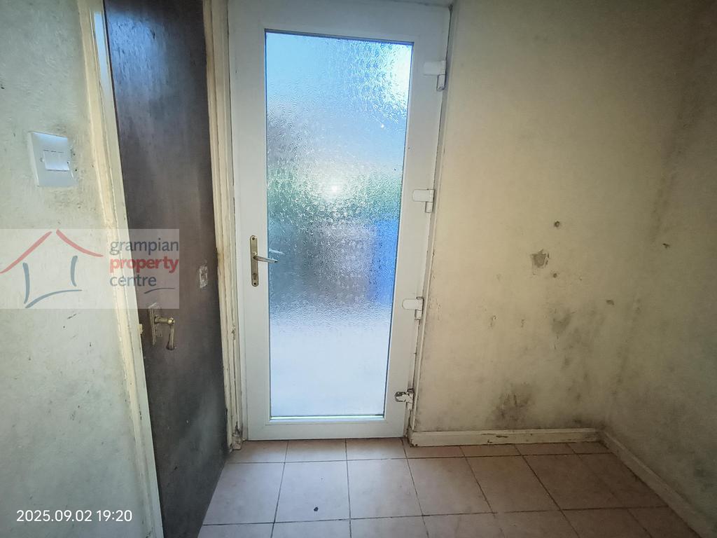Rear Vestibule