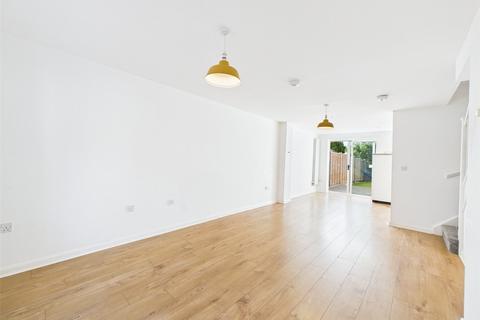 4 bedroom terraced house for sale, Appleyard Close, Uckington, Cheltenham, Gloucestershire, GL51