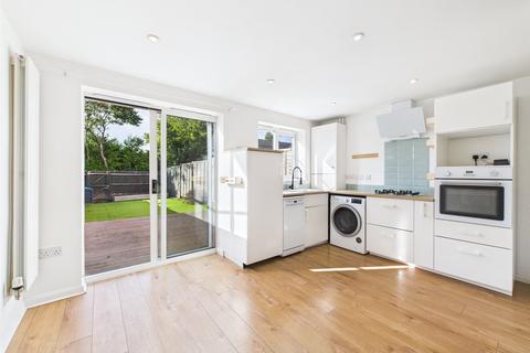 4 bedroom terraced house for sale, Appleyard Close, Uckington, Cheltenham, Gloucestershire, GL51