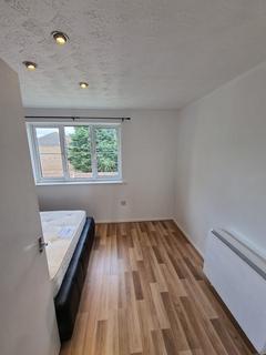 undefined, Conway Gardens, Grays RM17
