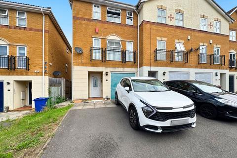 9 Buttell Close, Grays, RM17 6UN