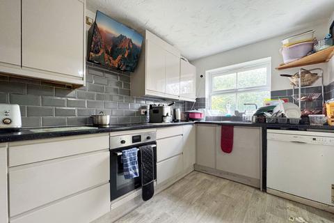 9 Buttell Close, Grays, RM17 6UN