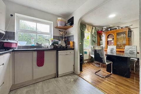 9 Buttell Close, Grays, RM17 6UN