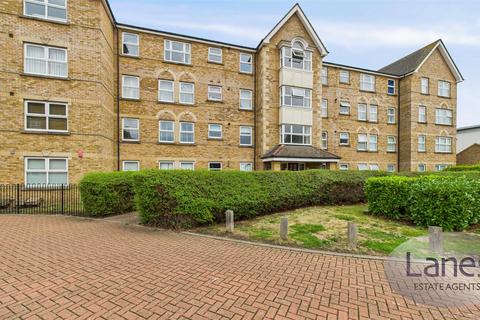 undefined, Cobham Close, Enfield, EN1