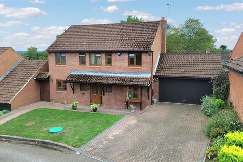 4 bedroom detached house for sale, Mayalls Close, Tirley, Gloucester